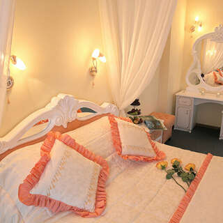 Гостиница Снегурочка Кострома Люкс с гидромассажной ванной-2