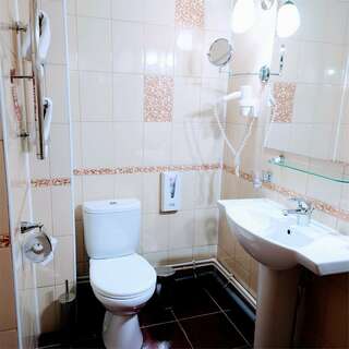 Гостиница Снегурочка Кострома Люкс с гидромассажной ванной-5